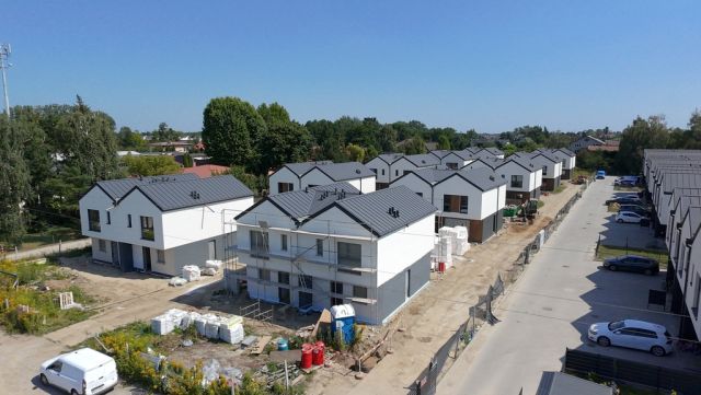 bliźniak, 4 pokoje Falenty Duże. Zdjęcie 2