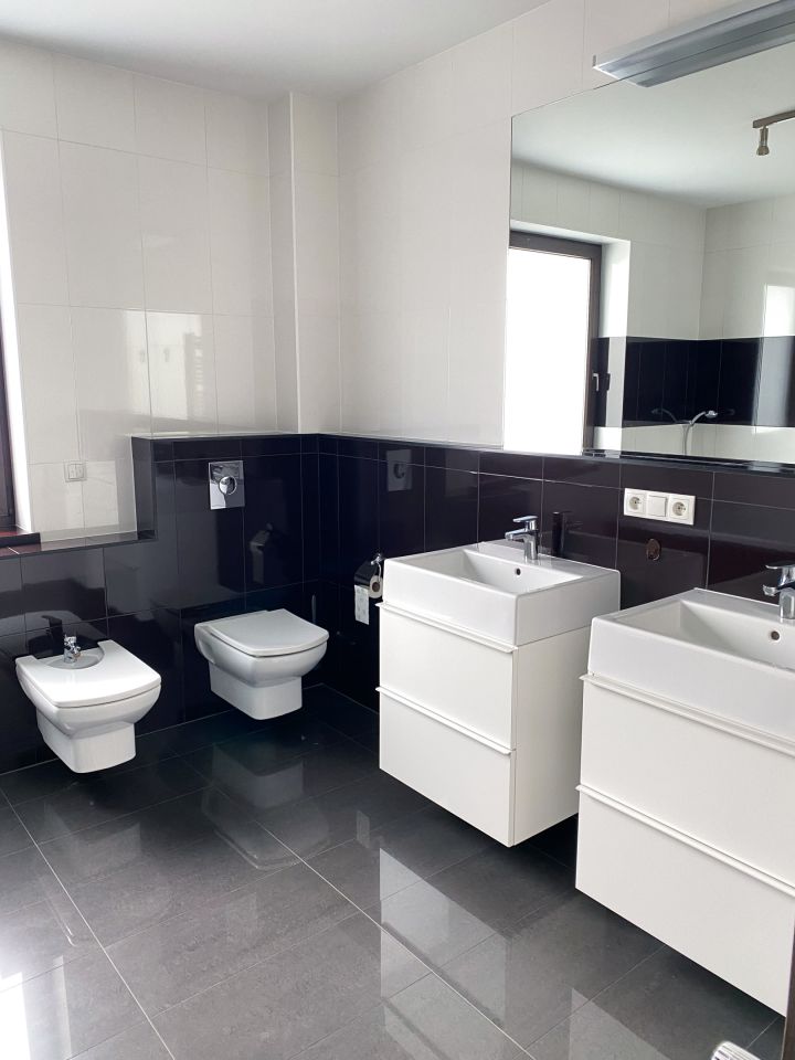 dom wolnostojący, 5 pokoi Helenów Drugi. Zdjęcie 7