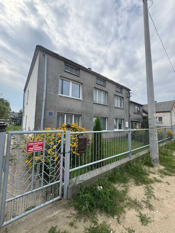 dom wolnostojący Gąsocin, ul. Szkolna. Zdjęcie 3