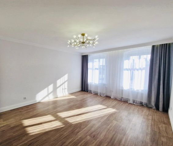 Mieszkanie 3-pokojowe Legnica Przedmieście Głogowskie, ul. Władysława Łokietka. Zdjęcie 1