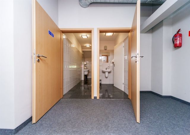 Biuro Bielsko-Biała Olszówka Górna, al. Armii Krajowej. Zdjęcie 16