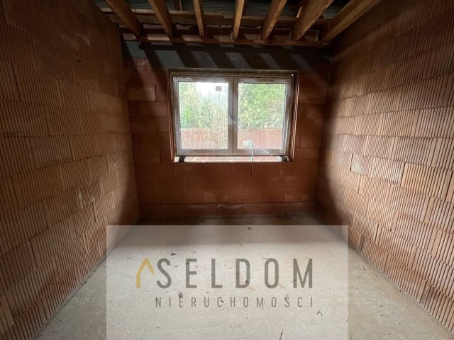 dom wolnostojący, 4 pokoje Miedziana. Zdjęcie 7