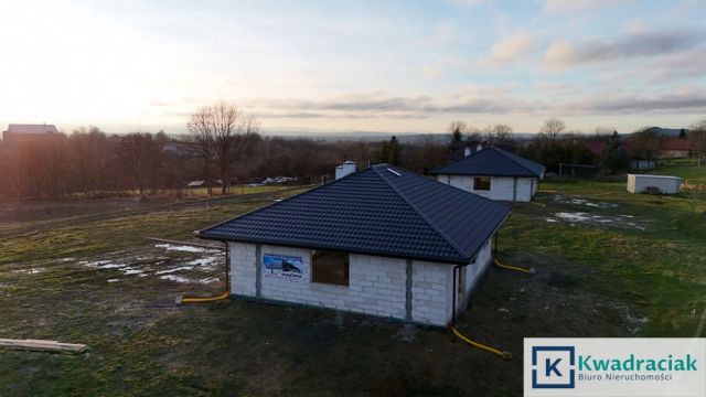 dom wolnostojący, 4 pokoje Kombornia. Zdjęcie 10