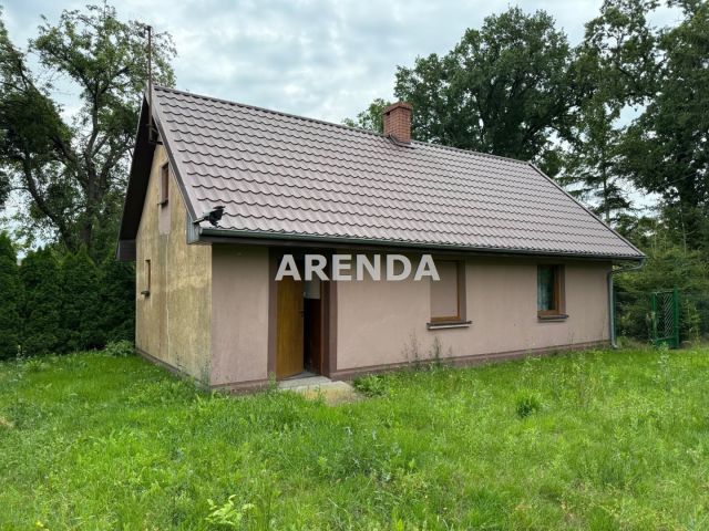 dom wolnostojący, 1 pokój Sienno. Zdjęcie 1