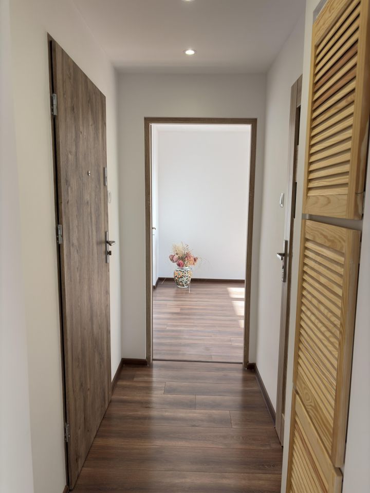 Mieszkanie 2-pokojowe Świebodzice, os. Sudeckie. Zdjęcie 2