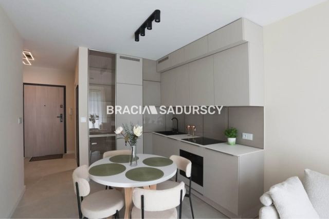 Mieszkanie 2-pokojowe Kraków Grzegórzki, ul. Bajeczna. Zdjęcie 1