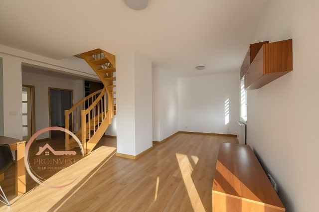 Mieszkanie 5-pokojowe Zielonka. Zdjęcie 2