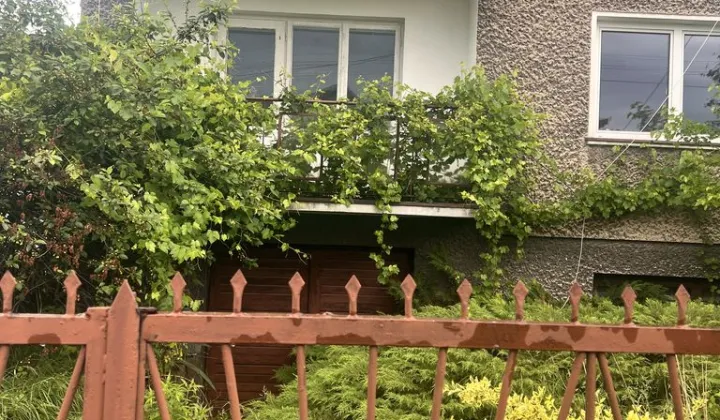 dom wolnostojący, 6 pokoi Częstochowa Stradom