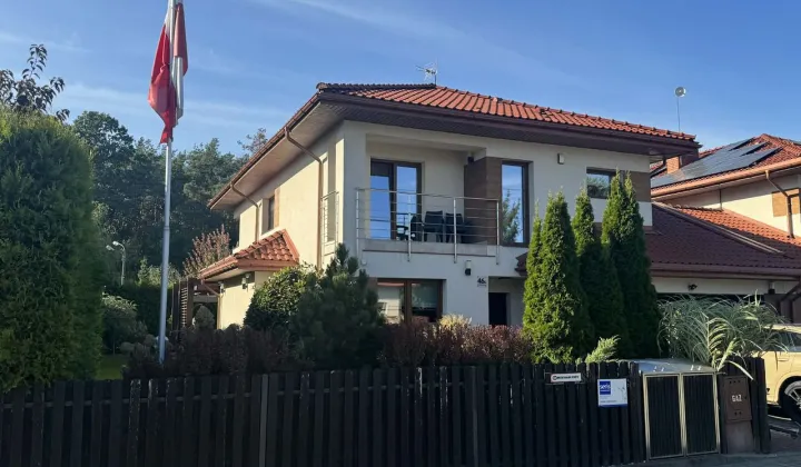 dom wolnostojący, 6 pokoi Latchorzew, ul. Hubala Dobrzańskiego