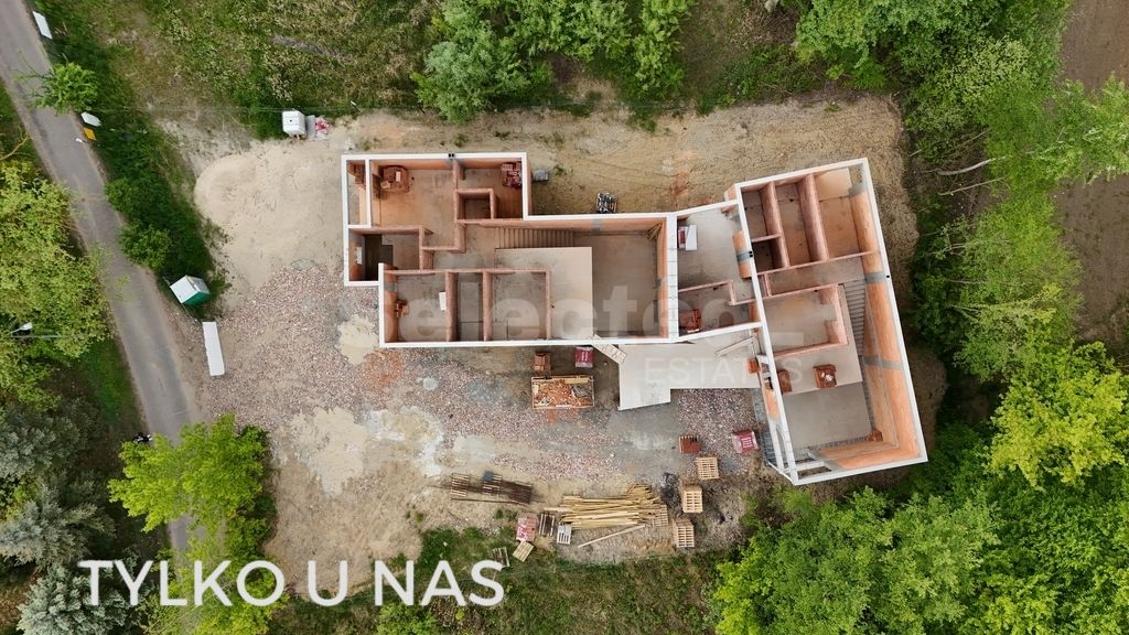 bliźniak, 5 pokoi Chyby. Zdjęcie 7