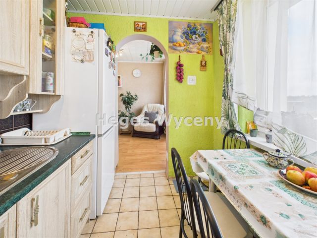 Mieszkanie 4-pokojowe Trzebień. Zdjęcie 16