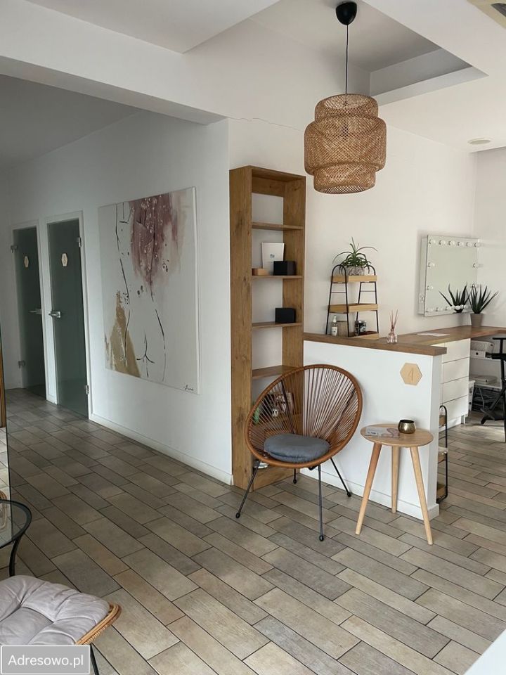 Lokal Katowice Kostuchna, ul. Arkadiusza Puchały. Zdjęcie 5