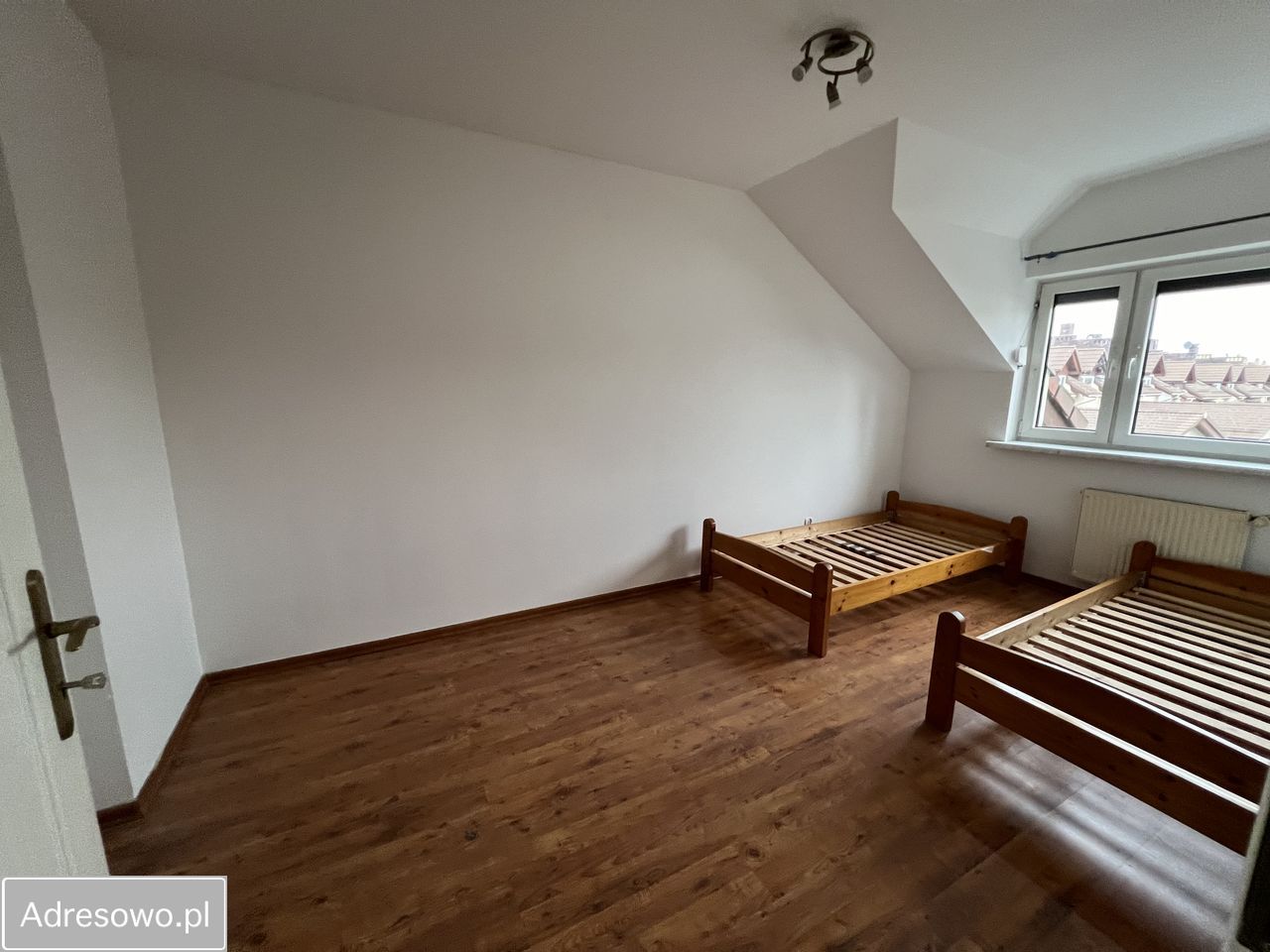 dom szeregowy, 4 pokoje Bielsko-Biała Komorowice Krakowskie, ul. Dragonów. Zdjęcie 15