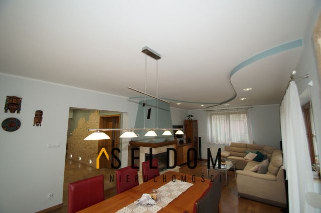 dom wolnostojący, 5 pokoi Mysłakowice. Zdjęcie 5