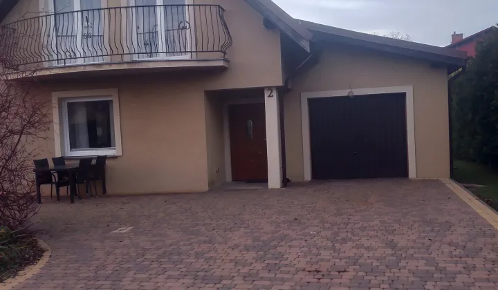 dom wolnostojący, 5 pokoi Skowarcz, ul. Jaśminowa