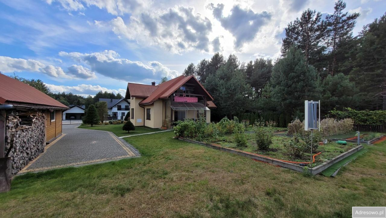 dom wolnostojący, 5 pokoi Susiec. Zdjęcie 11