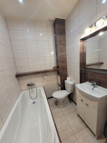 Mieszkanie 3-pokojowe Dąbrowa Górnicza Centrum, ul. Stefana Żeromskiego. Zdjęcie 8