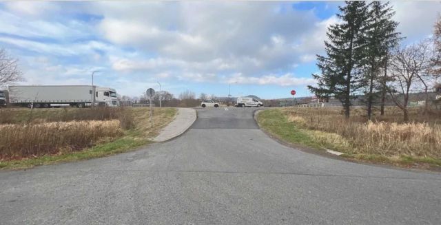 Działka inwestycyjna Szczytna. Zdjęcie 1