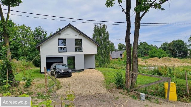 dom wolnostojący, 4 pokoje Wyry, ul. Główna. Zdjęcie 1