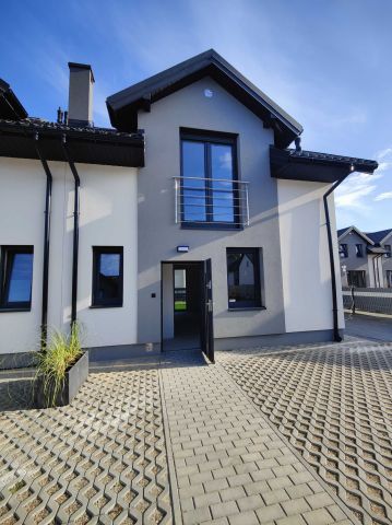 bliźniak Rzeszów, ul. Senatorska. Zdjęcie 1