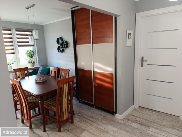 Mieszkanie 3-pokojowe Wyszobór. Zdjęcie 1