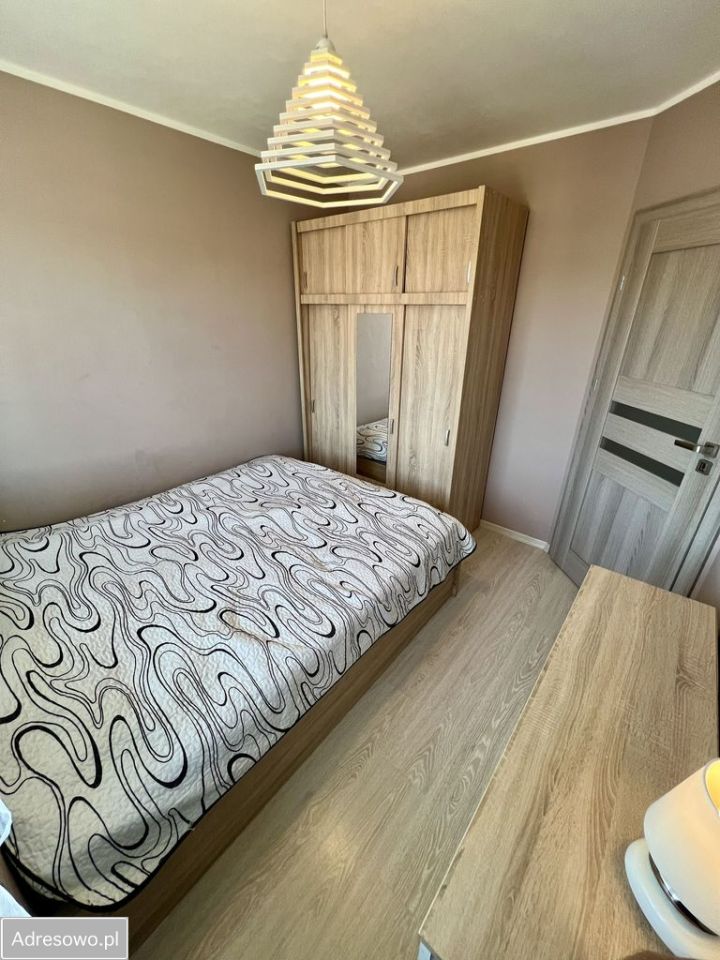 Mieszkanie 3-pokojowe Jaroty, ul. Bartąska. Zdjęcie 5