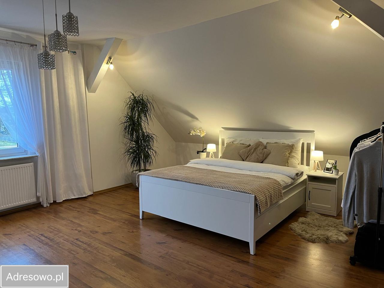 dom wolnostojący, 4 pokoje Bagno. Zdjęcie 16