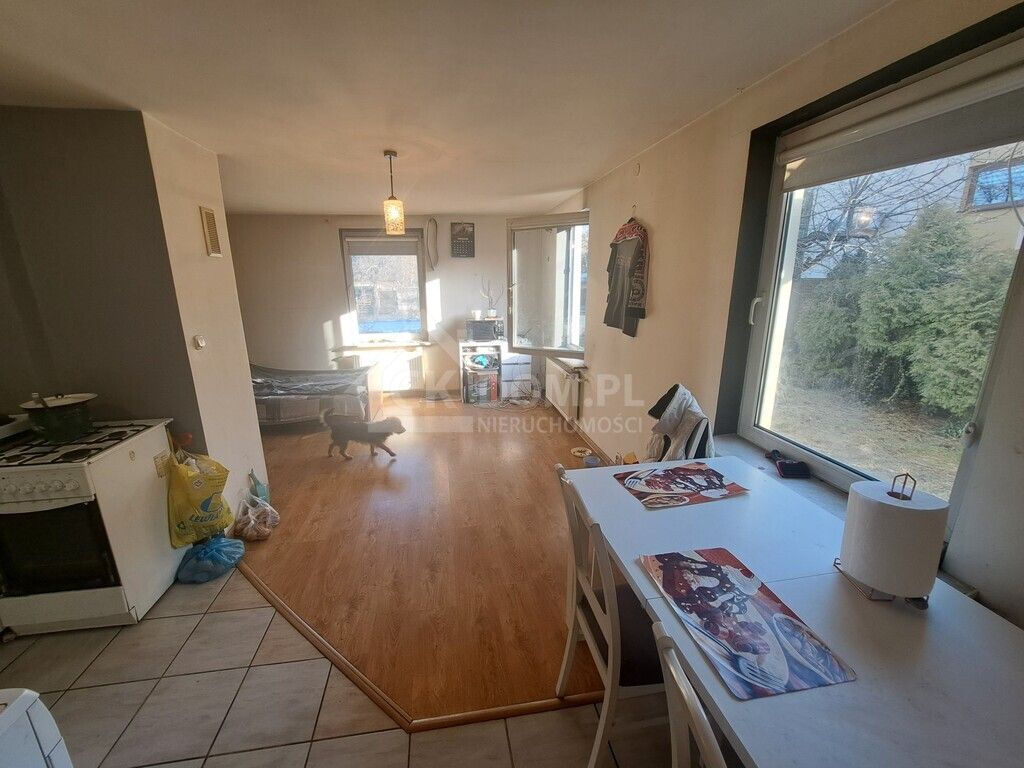 dom wolnostojący, 2 pokoje Kielce Zalesie. Zdjęcie 4