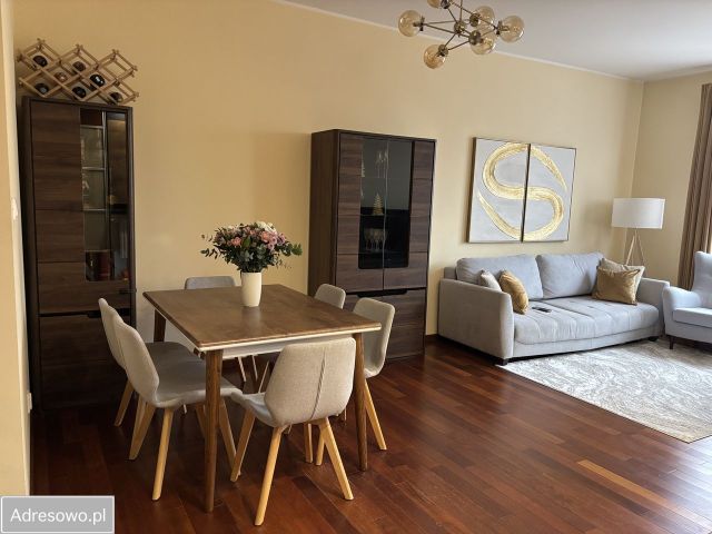 Mieszkanie 2-pokojowe Warszawa Wilanów, ul. Księdza Prymasa Augusta Hlonda. Zdjęcie 1