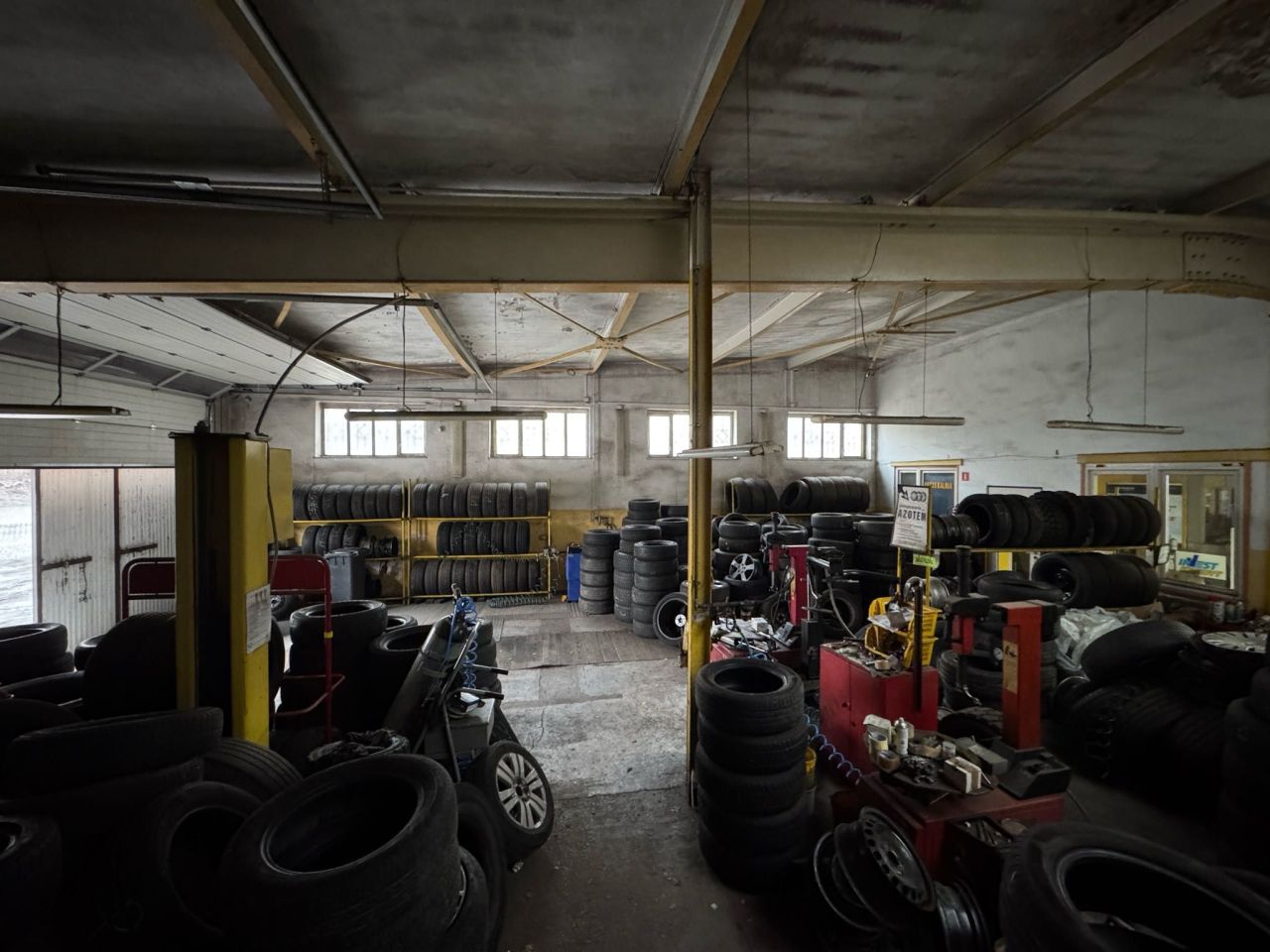 Nieruchomość komercyjna Szprotawa, ul. Koszarowa. Zdjęcie 3