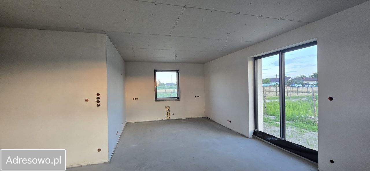 dom wolnostojący, 4 pokoje Łękno. Zdjęcie 2