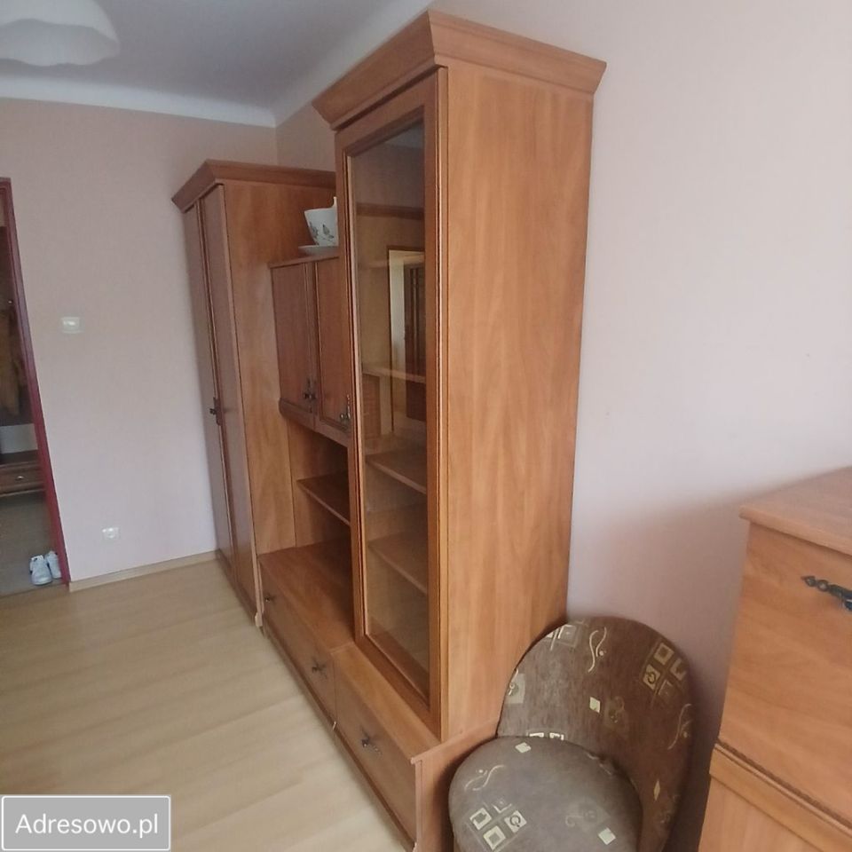 Mieszkanie 3-pokojowe Ostrowiec Świętokrzyski, os. Ogrody. Zdjęcie 3