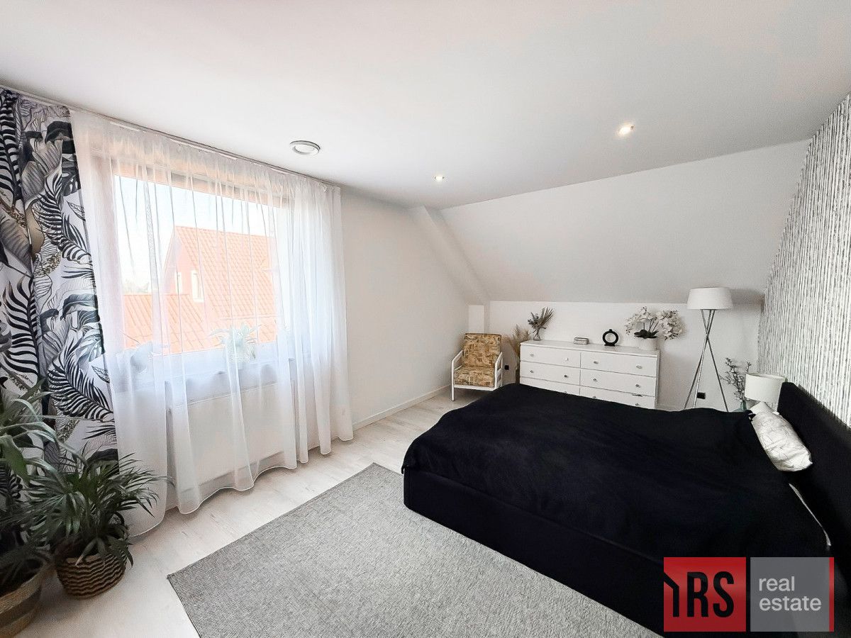 dom wolnostojący, 5 pokoi Brzezia Łąka, ul. Spokojna. Zdjęcie 11