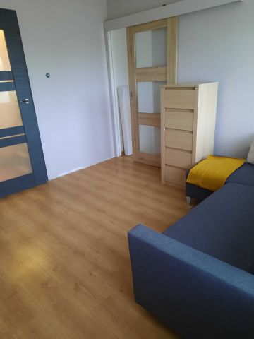 Mieszkanie 3-pokojowe Kraków Bieńczyce, os. Dywizjonu 303. Zdjęcie 1