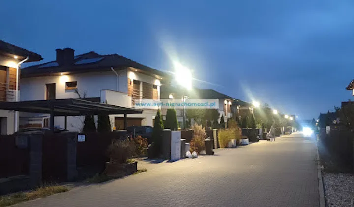 dom wolnostojący, 4 pokoje Lesznowola, ul. Lemura