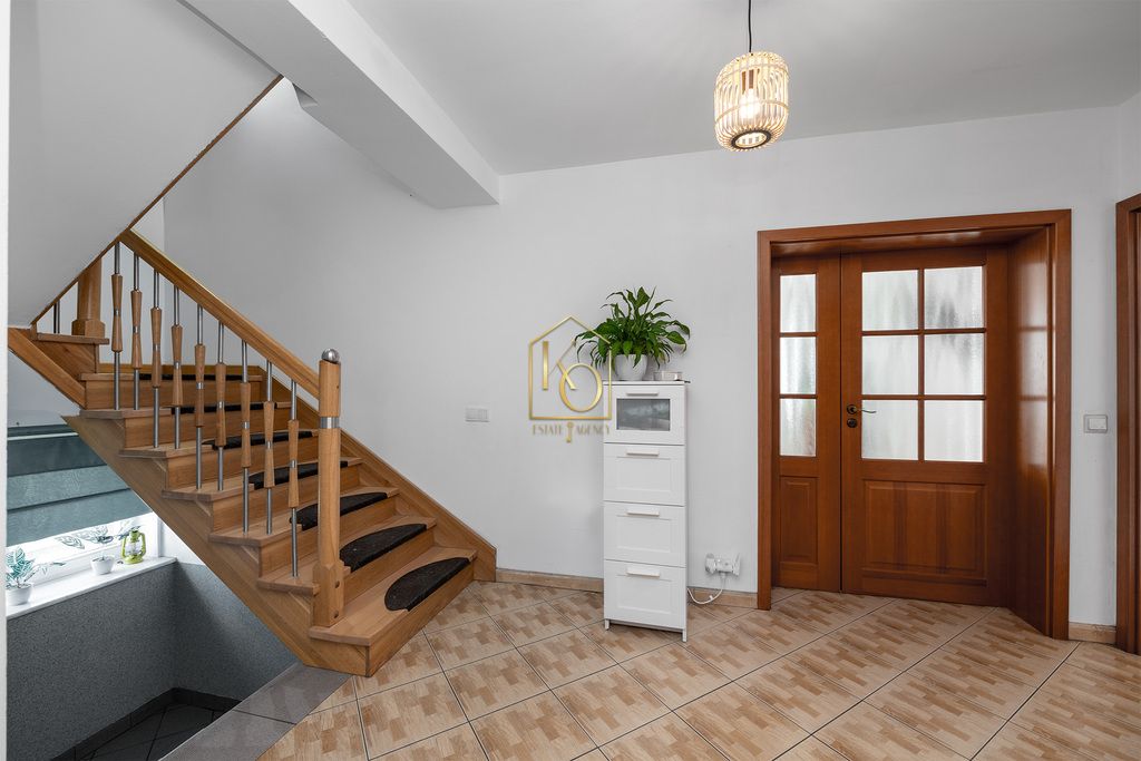 dom wolnostojący, 6 pokoi Michałowice. Zdjęcie 9