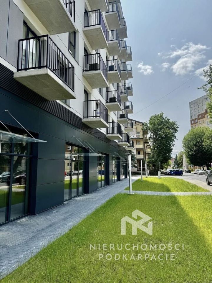Lokal Rzeszów, ul. Podpromie. Zdjęcie 9