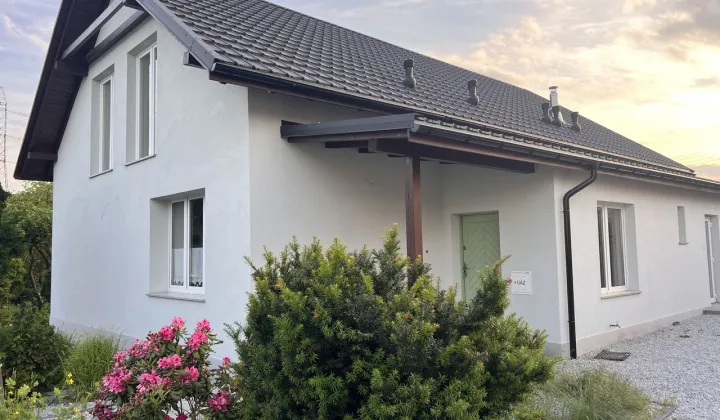 dom wolnostojący, 4 pokoje Trzebinia Piaski, ul. Adama Mickiewicza