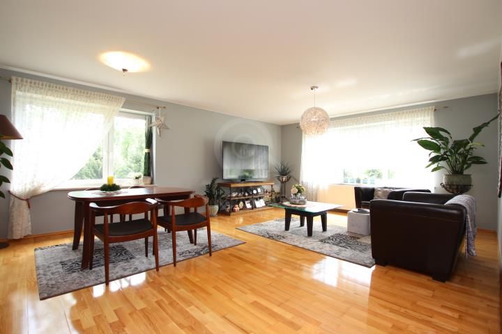 dom wolnostojący, 7 pokoi Mąkoszyce. Zdjęcie 5