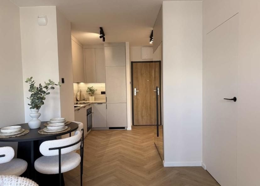 Mieszkanie 2-pokojowe Warszawa Praga, ul. ks. Ignacego Kłopotowskiego. Zdjęcie 2