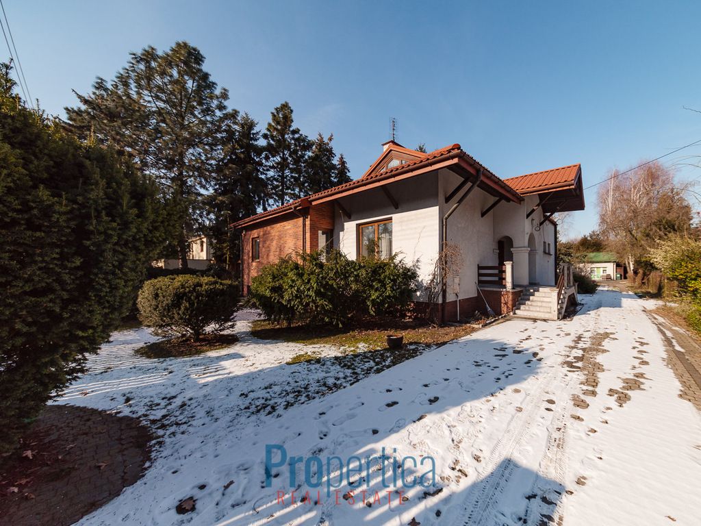 dom wolnostojący, 5 pokoi Michałowice, ul. Rynkowa. Zdjęcie 2