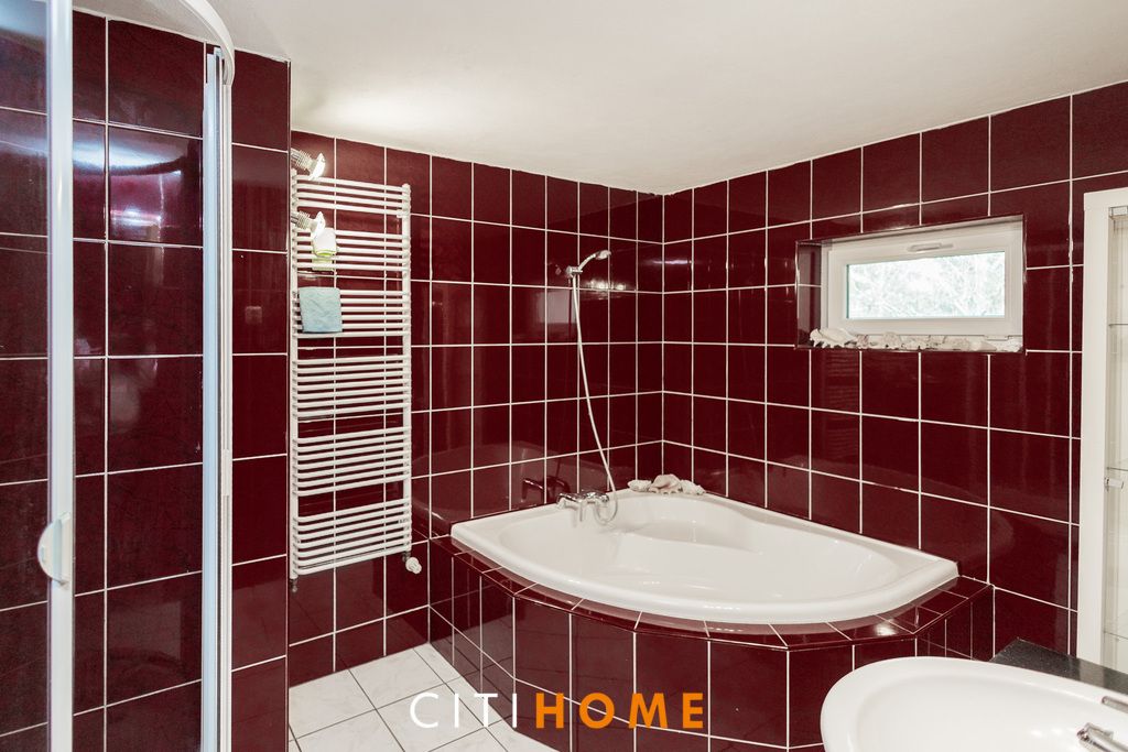 dom wolnostojący, 6 pokoi Łomianki. Zdjęcie 9