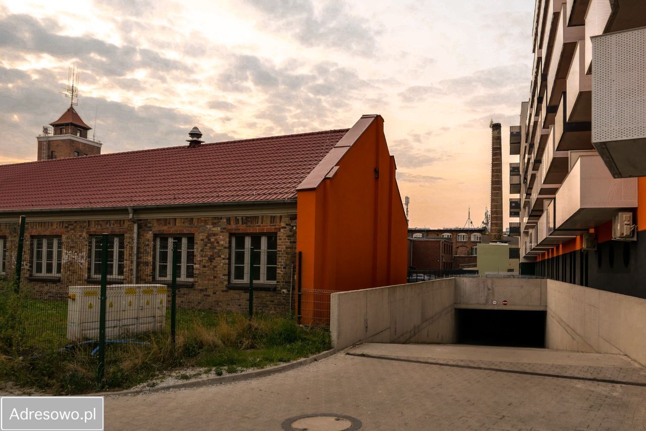 Garaż/miejsce parkingowe Wrocław Krzyki, ul. Brzoskwiniowa. Zdjęcie 2