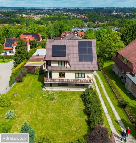 dom wolnostojący, 7 pokoi Libertów. Zdjęcie 1