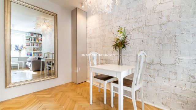 Mieszkanie 2-pokojowe Kraków Zwierzyniec, ul. rtm. Zbigniewa Dunin-Wąsowicza. Zdjęcie 6