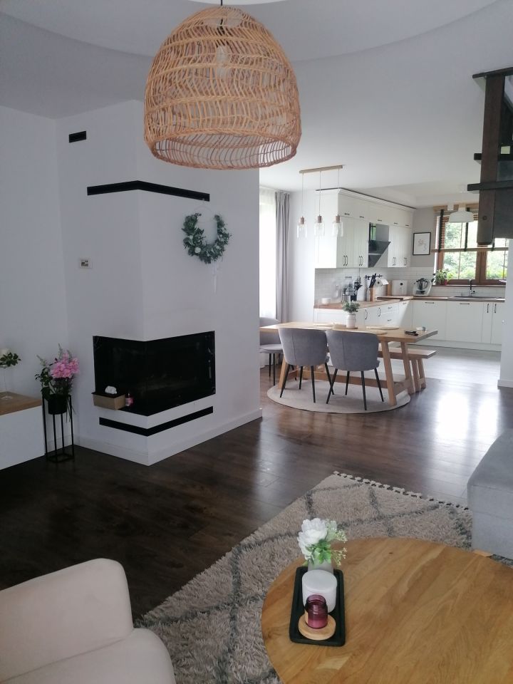 dom wolnostojący, 5 pokoi Morawy. Zdjęcie 5