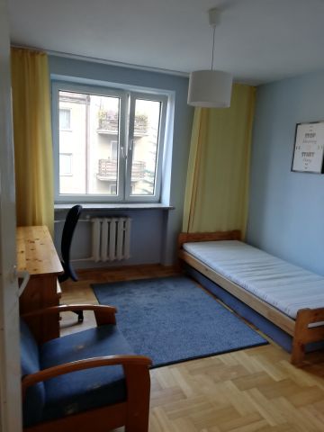 Mieszkanie 3-pokojowe Kraków Kurdwanów, ul. Kordiana. Zdjęcie 1