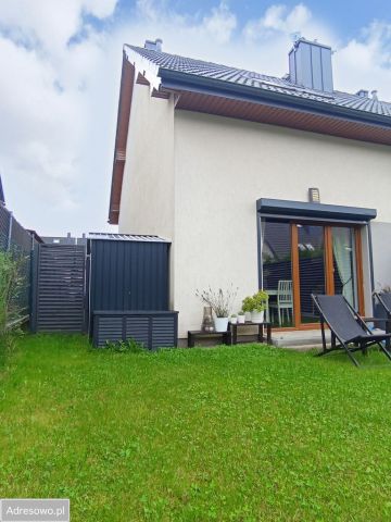 bliźniak, 3 pokoje Nowy Tuchom, ul. Wspólna. Zdjęcie 1