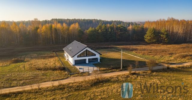 dom wolnostojący, 7 pokoi Osieck. Zdjęcie 1