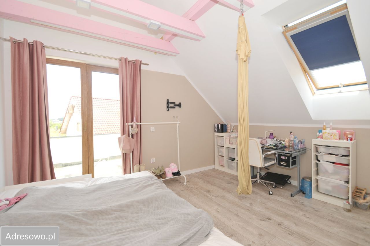 dom wolnostojący, 6 pokoi Kołobrzeg, ul. Marsa. Zdjęcie 8